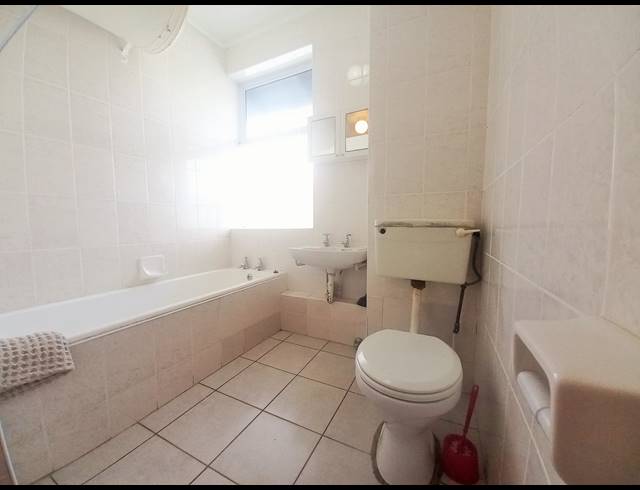 2 BEDROOM APARTMENT FOR SALE IN UVONGO
